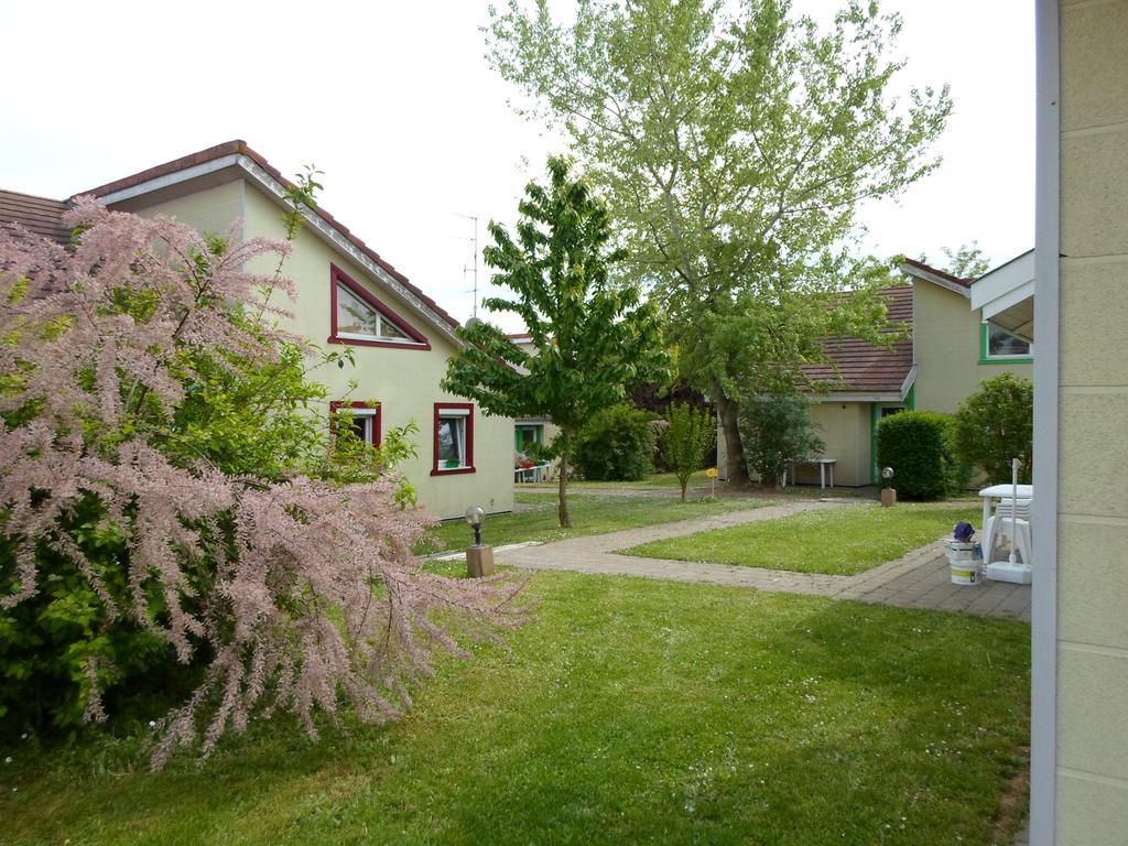 Les Acacias Apartahotel